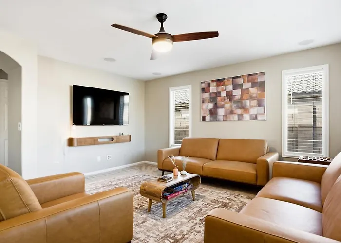 Villa Glow And Go Heated Pool, Spa, Mini Golf, Fire Pit