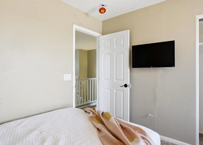 Glow And Go Heated Pool, Spa, Mini Golf, Fire Pit Villa *