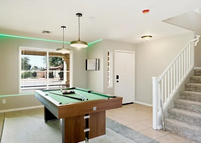 Glow And Go Heated Pool, Spa, Mini Golf, Fire Pit
