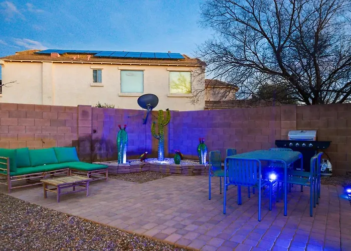 Glow And Go Heated Pool, Spa, Mini Golf, Fire Pit